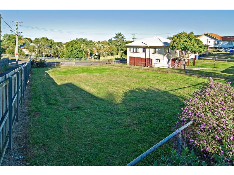 26 Dorrigo Street, Stafford Heights QLD 4053