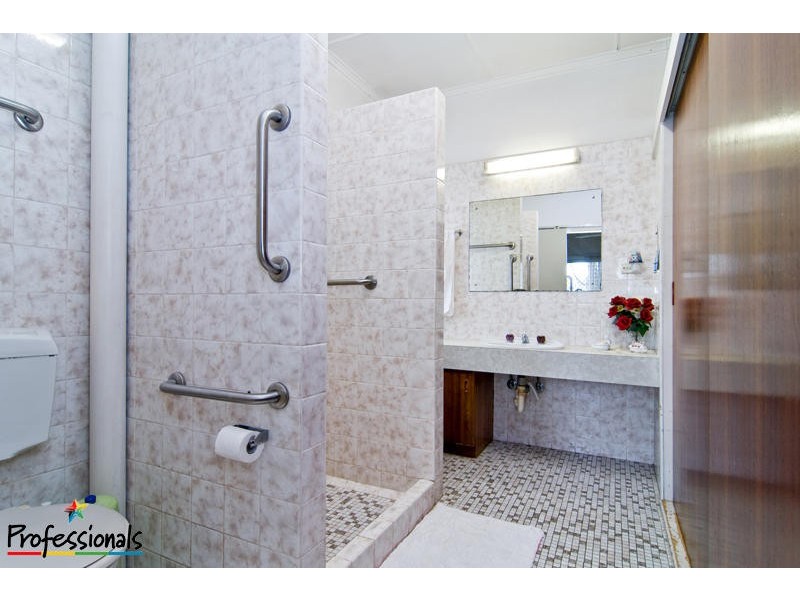 844  Samford Road, Mitchelton QLD 4053