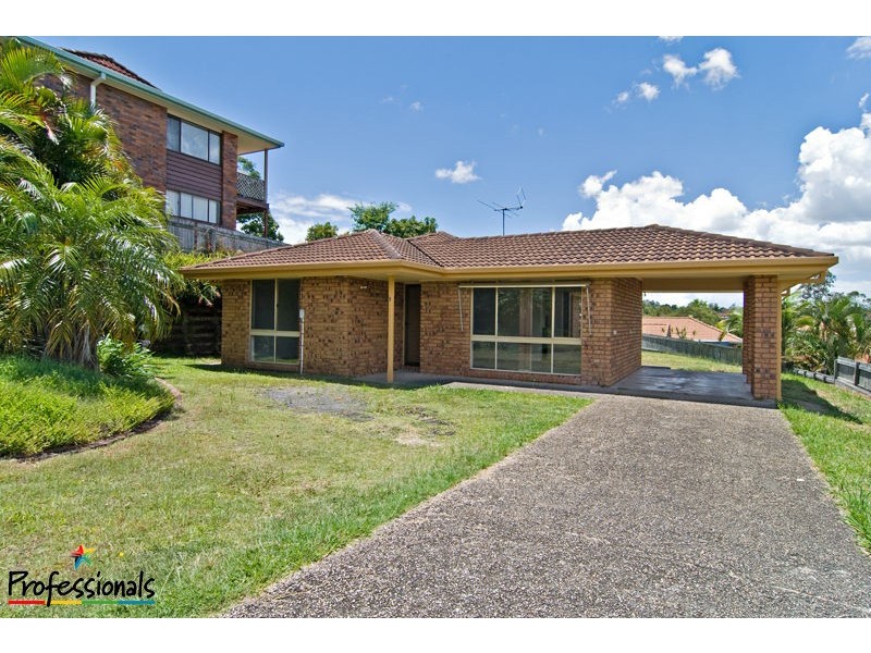 8 Karloff Drive, Stafford Heights QLD 4053