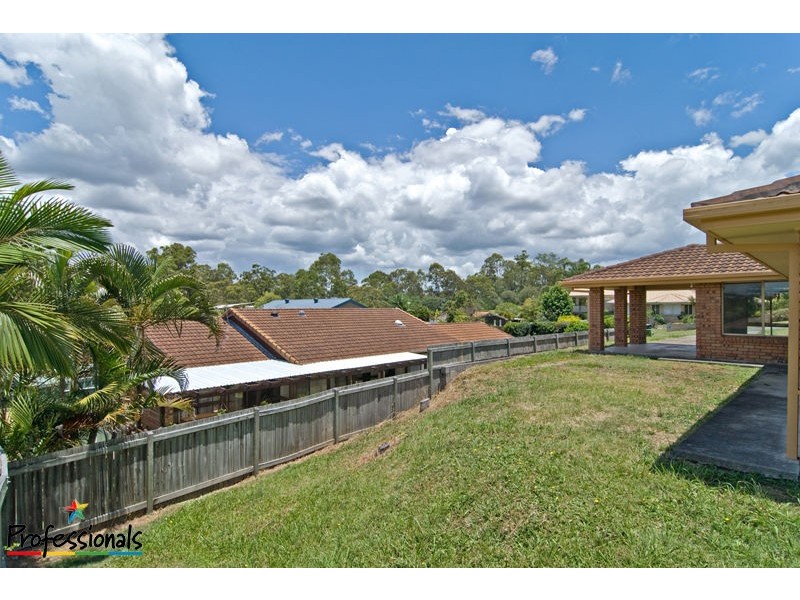 8 Karloff Drive, Stafford Heights QLD 4053
