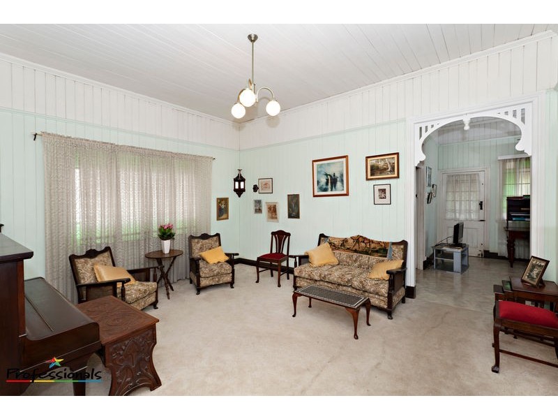 117 Waterworks Road, Ashgrove QLD 4060