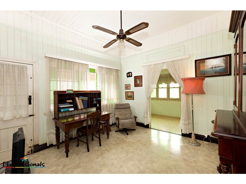 117 Waterworks Road, Ashgrove QLD 4060