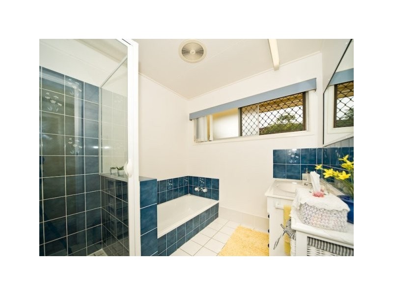 20 Cayley Street, Everton Park QLD 4053