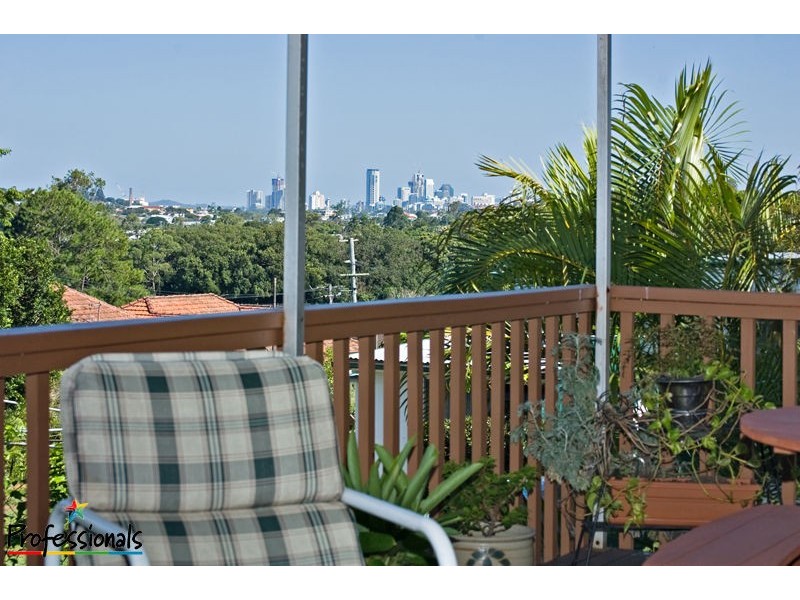 33 Barrymore Street, Everton Park QLD 4053