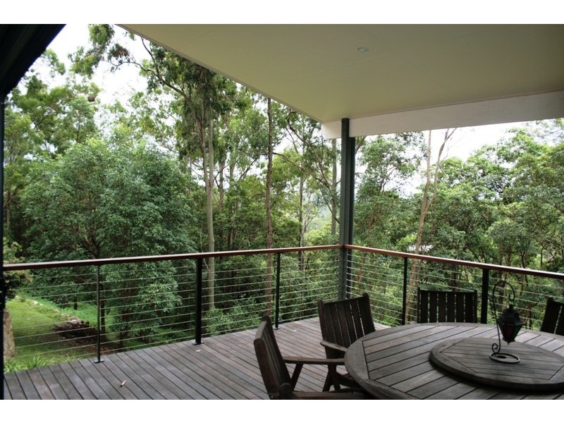 8 Torwood Court, Ferny Hills QLD 4055