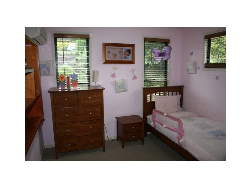 8 Torwood Court, Ferny Hills QLD 4055