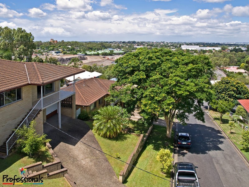 5 Belfort Street, Stafford Heights QLD 4053