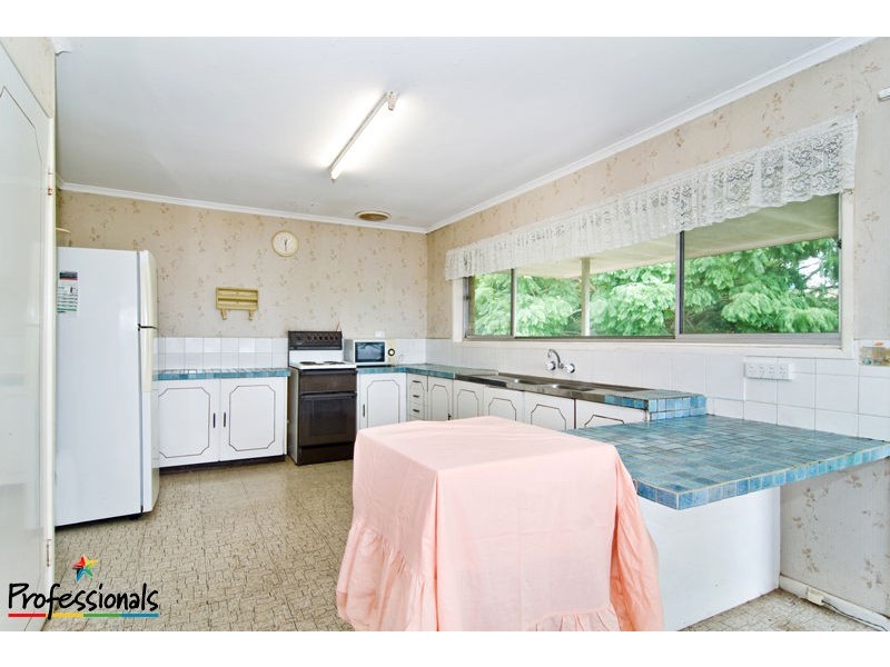 5 Belfort Street, Stafford Heights QLD 4053