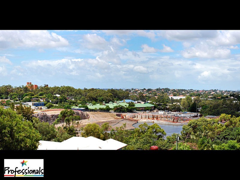 5 Belfort Street, Stafford Heights QLD 4053