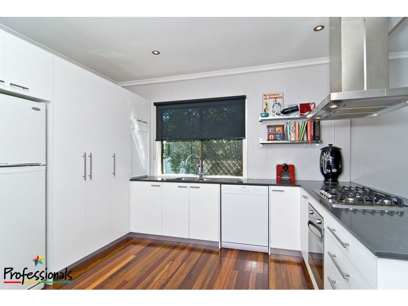 15 Gralton Street, Keperra QLD 4054