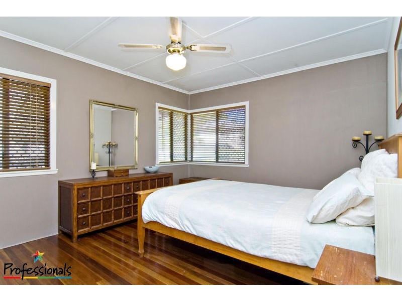 15 Gralton Street, Keperra QLD 4054