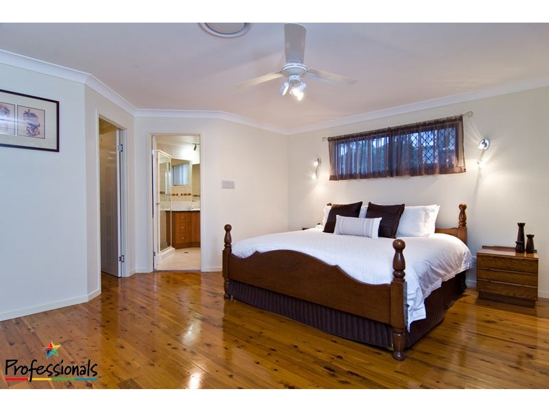 2 Amorosa Court Eatons Rise Estate, Eatons Hill QLD 4037