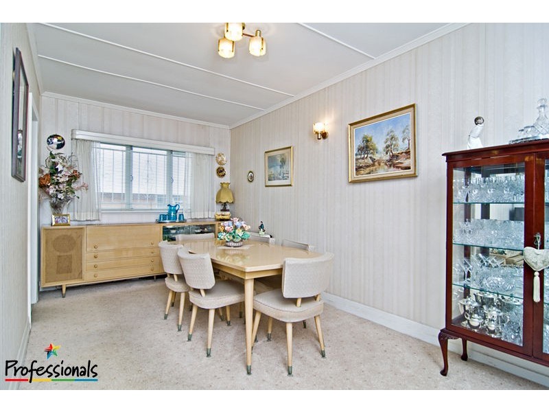 32 Pangeza Street, Stafford Heights QLD 4053