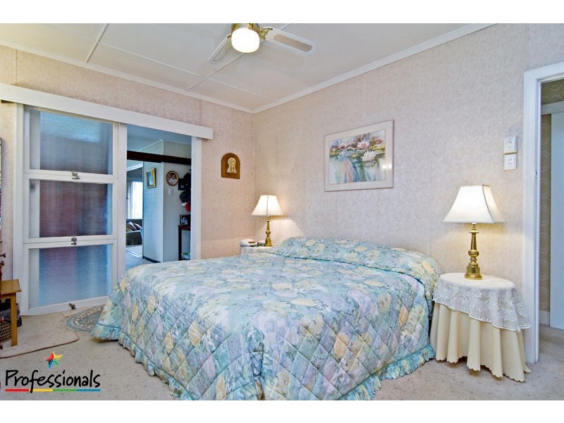 32 Pangeza Street, Stafford Heights QLD 4053