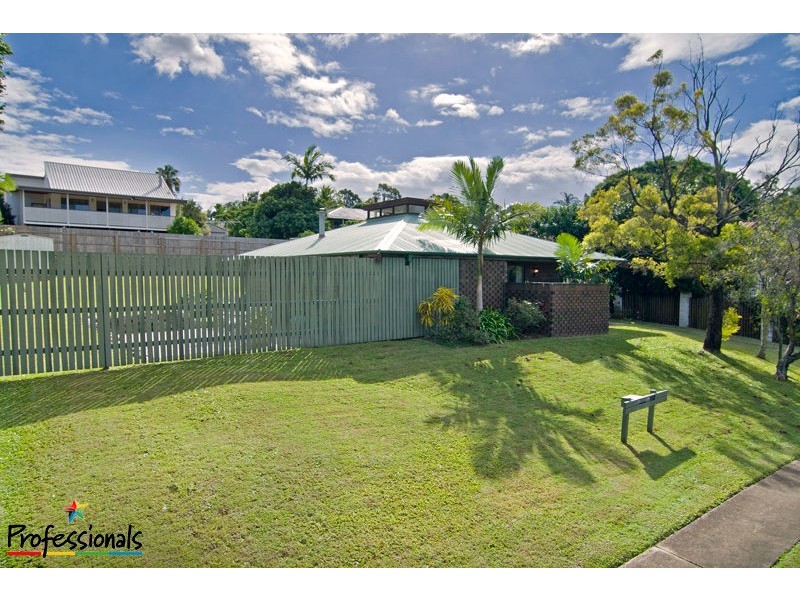 112 Ridley Road, Bridgeman Downs QLD 4035