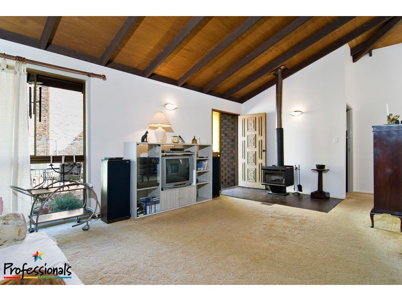 112 Ridley Road, Bridgeman Downs QLD 4035