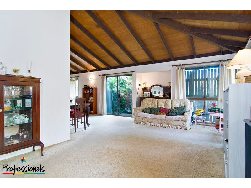 112 Ridley Road, Bridgeman Downs QLD 4035