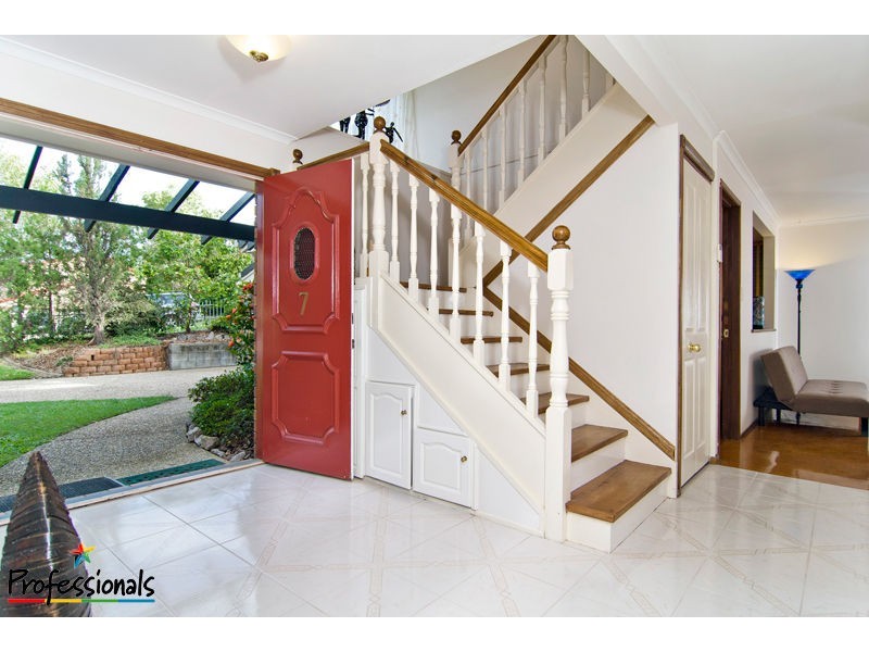 7 Barrett Place, Everton Park QLD 4053