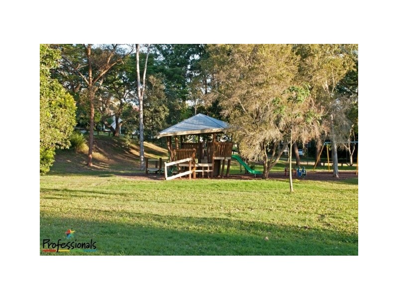 14 Lindsay Street, Ashgrove QLD 4060