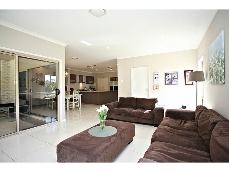 6 Clapham Court, Bunya QLD 4055