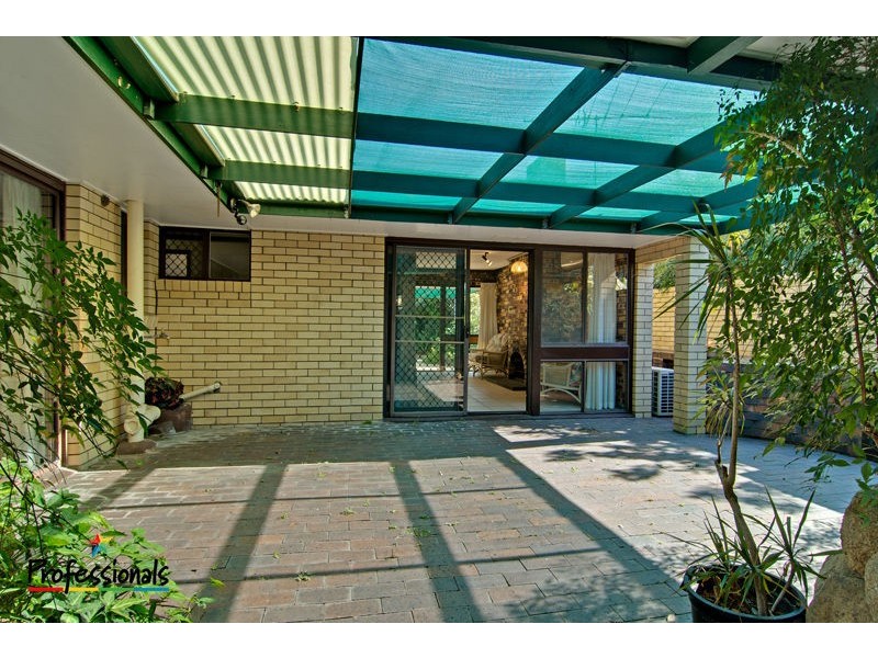 2 Egan Street, Everton Park QLD 4053