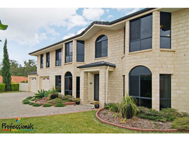 9 Coolgardie Court, Arana Hills QLD 4054