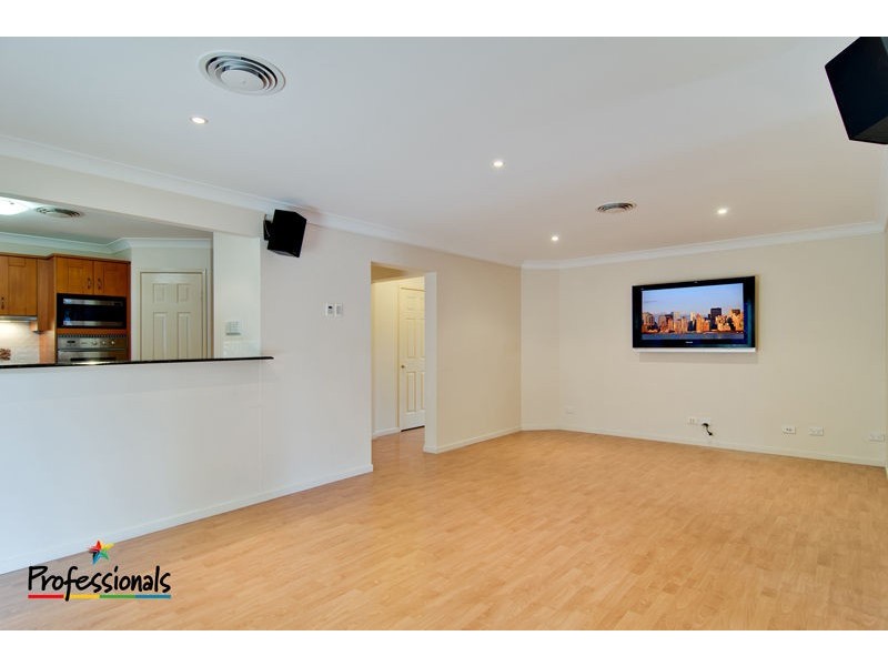 9 Coolgardie Court, Arana Hills QLD 4054