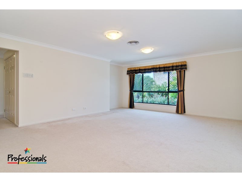9 Coolgardie Court, Arana Hills QLD 4054