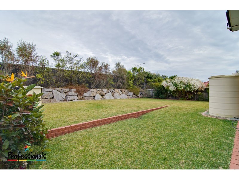 9 Coolgardie Court, Arana Hills QLD 4054