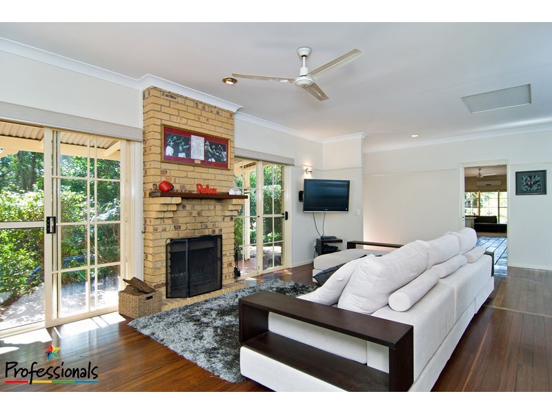 27 Allen Road, Bunya QLD 4055