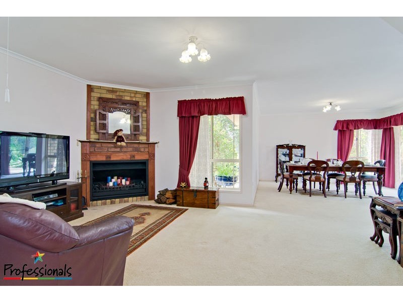 26 Weston Drive, Bunya QLD 4055