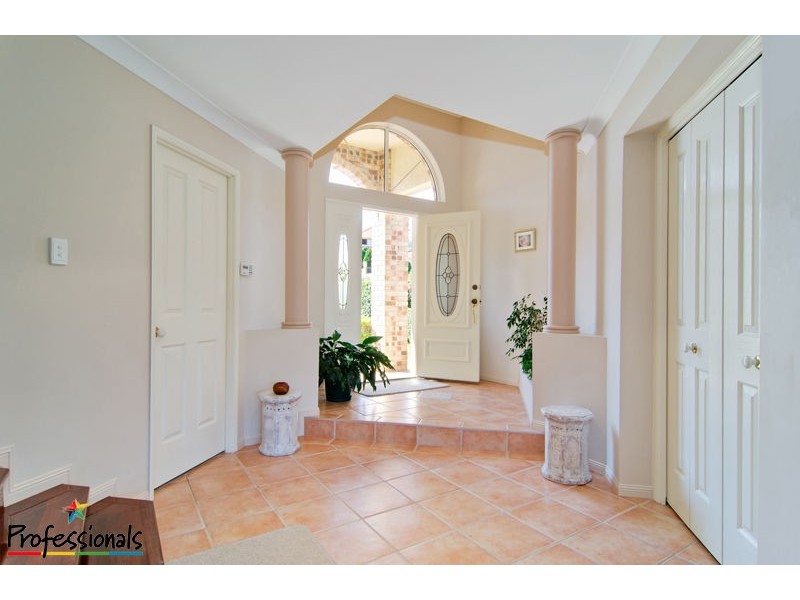 7 Matthau Place, Mcdowall QLD 4053