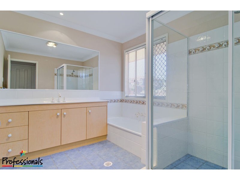7 Matthau Place, Mcdowall QLD 4053
