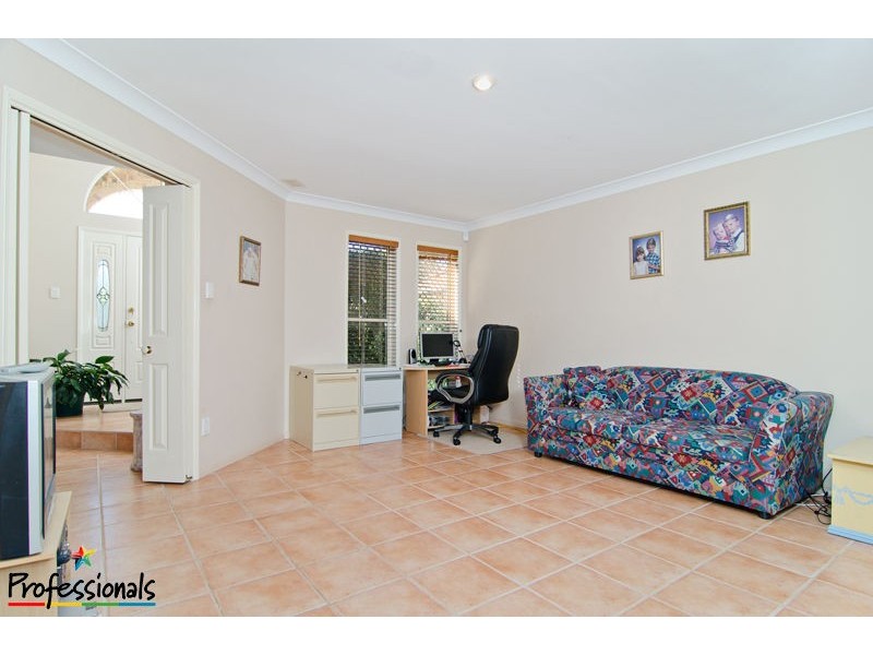 7 Matthau Place, Mcdowall QLD 4053