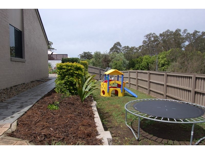 24 Quandong Crescent, Arana Hills QLD 4054