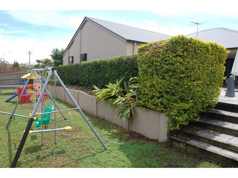 24 Quandong Crescent, Arana Hills QLD 4054