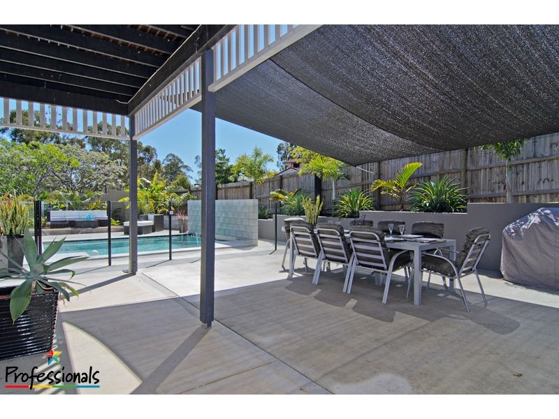 15 Stallone Circuit, Mcdowall QLD 4053