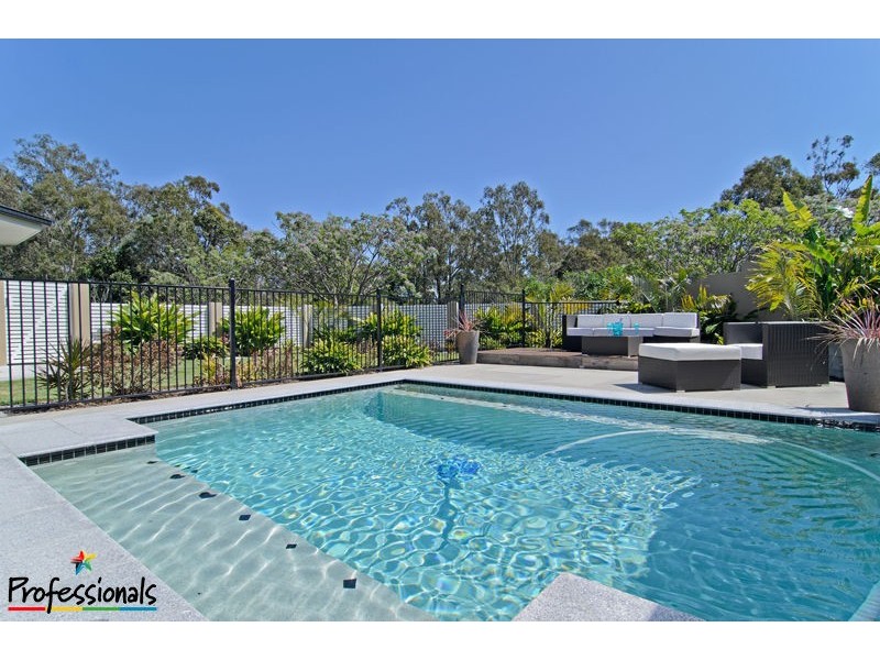 15 Stallone Circuit, Mcdowall QLD 4053