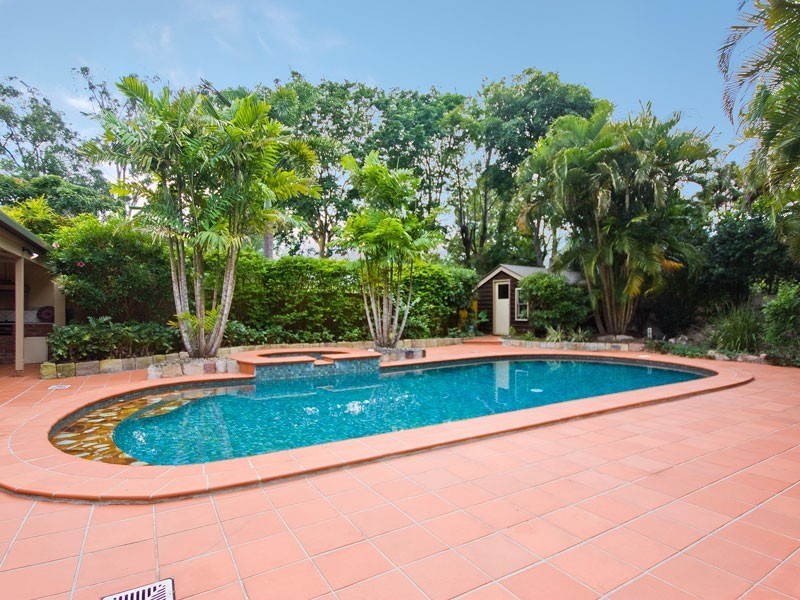 307  Albany Creek Road, Bridgeman Downs QLD 4035