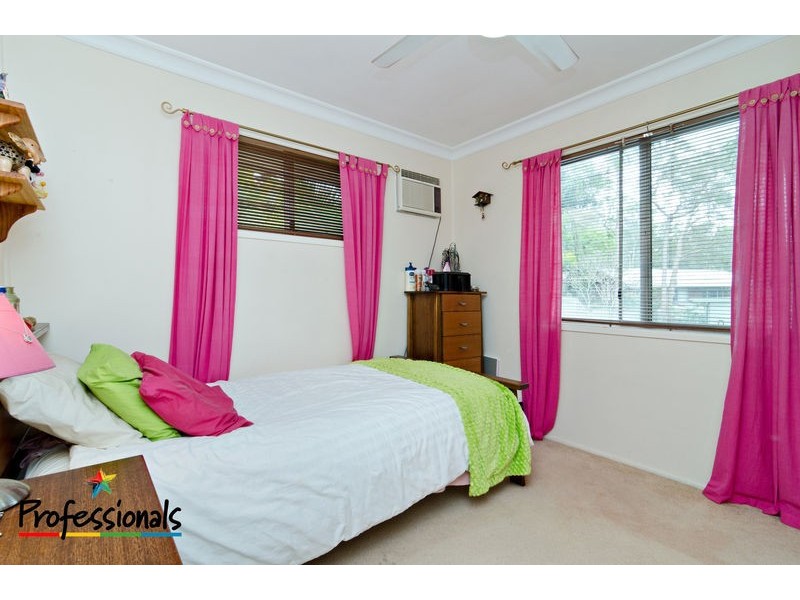 73 Tarnook Drive, Ferny Hills QLD 4055