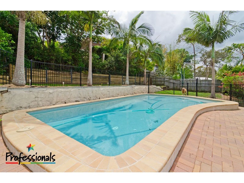 73 Tarnook Drive, Ferny Hills QLD 4055