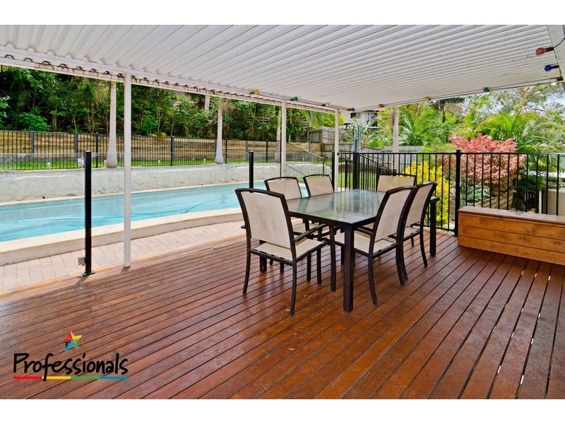 73 Tarnook Drive, Ferny Hills QLD 4055