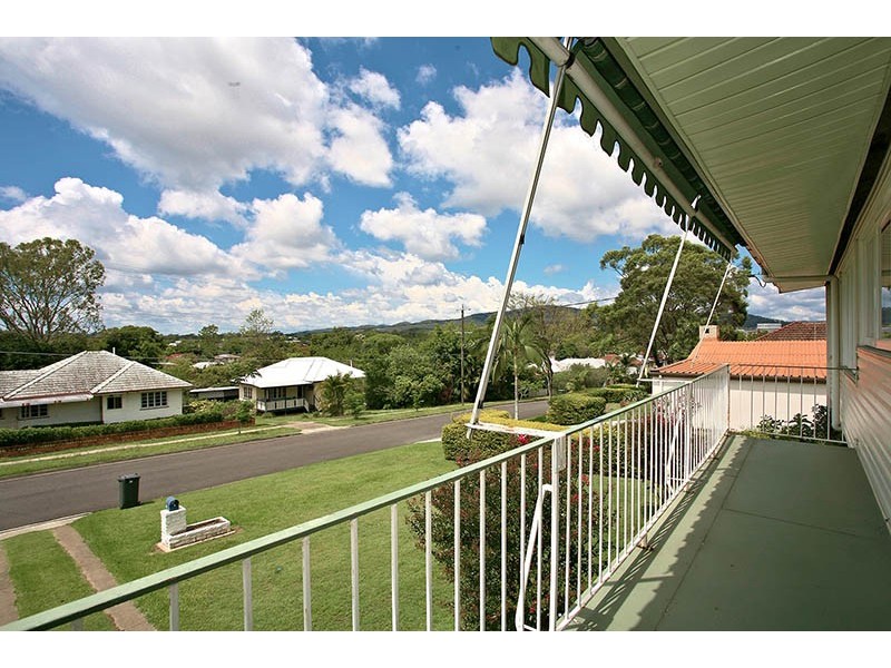 73 Gordon Parade, Everton Park QLD 4053