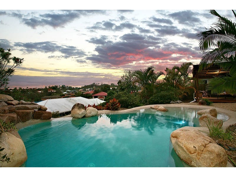 6 Laceflower Crescent, Eatons Hill QLD 4037