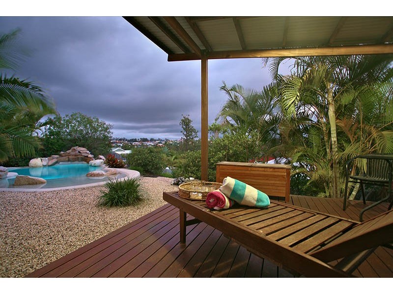 6 Laceflower Crescent, Eatons Hill QLD 4037