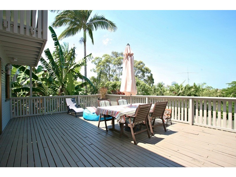 17 Pangeza Street, Stafford Heights QLD 4053