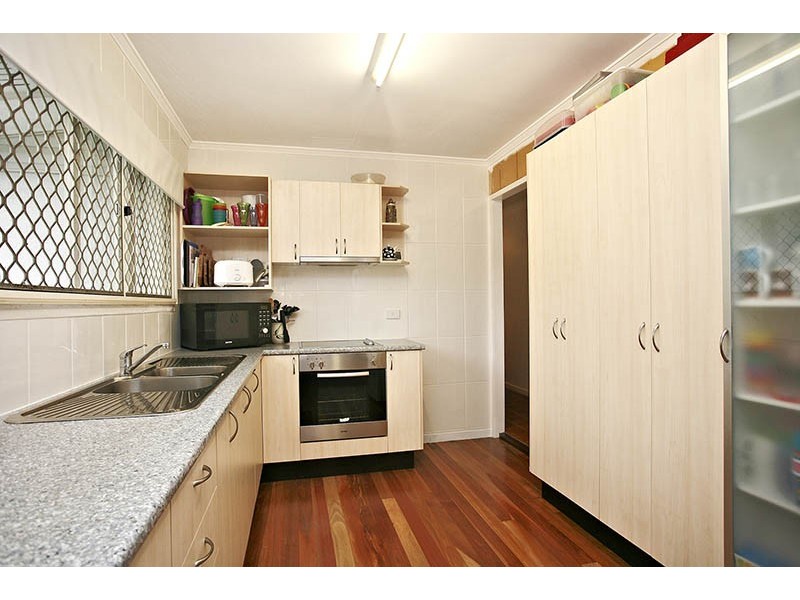 11 Mitchell Street, Arana Hills QLD 4054