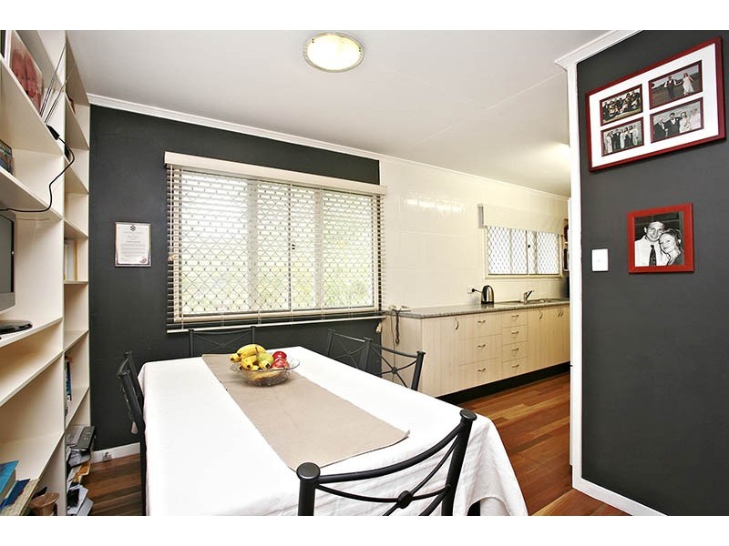 11 Mitchell Street, Arana Hills QLD 4054