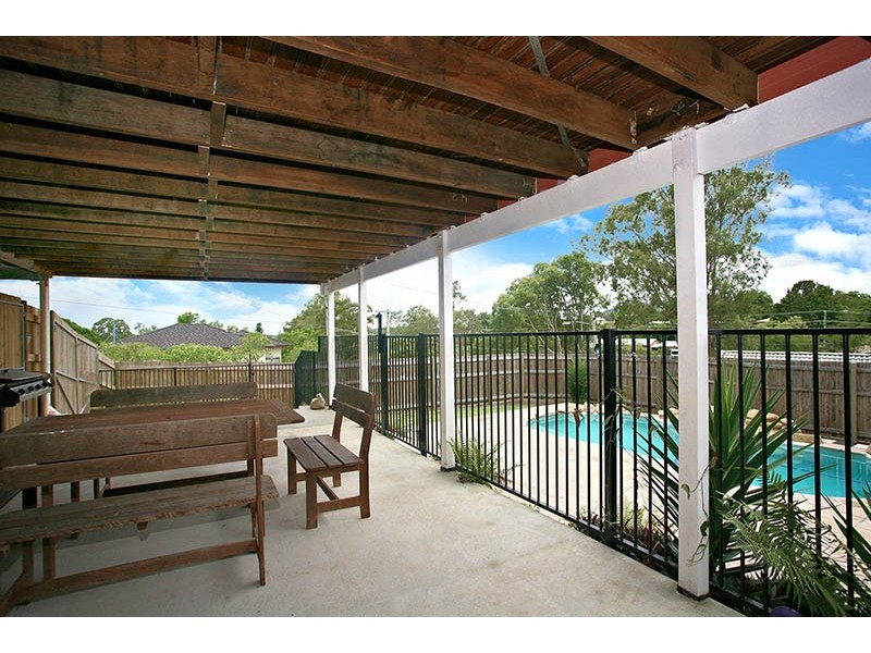 11 Mitchell Street, Arana Hills QLD 4054