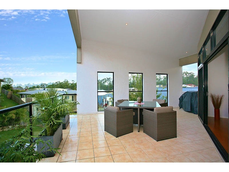 11 Jubilee Court, Eatons Hill QLD 4037